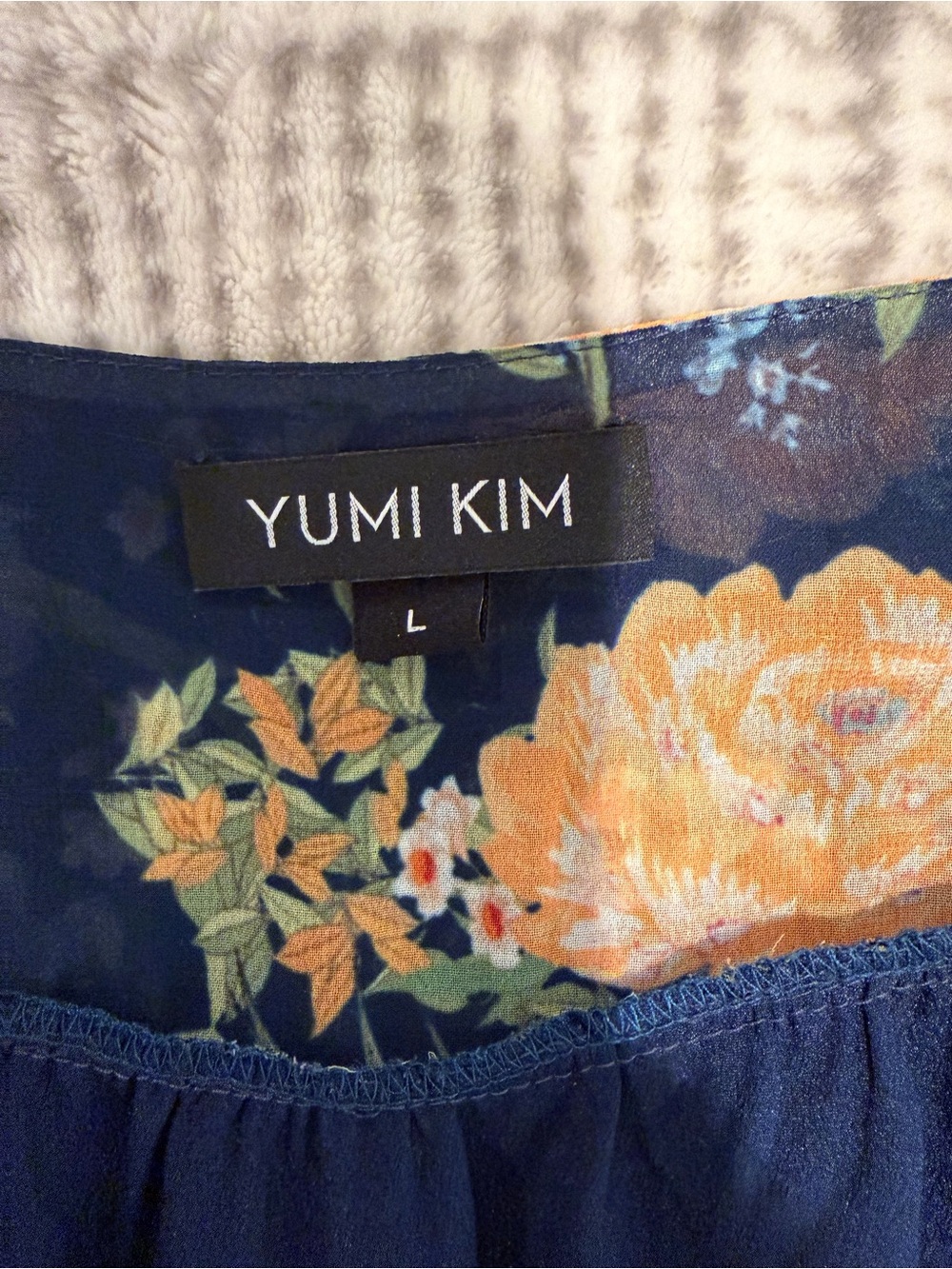 Yumi Kim Floral V-Neck Midi Dress in Navy with Peach Blooms - Picture 13 of 15